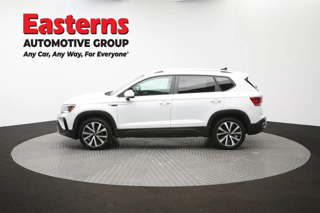 Used 2024 White Volkswagen 1.5T SE image 58