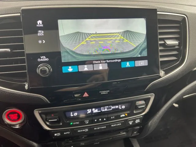 Used 2020 Black Honda Touring image 19