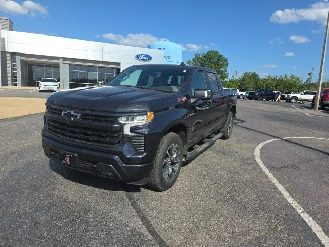 Used 2023 Gray Chevrolet RST image 7