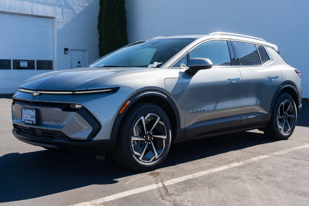 New 2026 Sterling Gray Metallic Chevrolet LT image 3