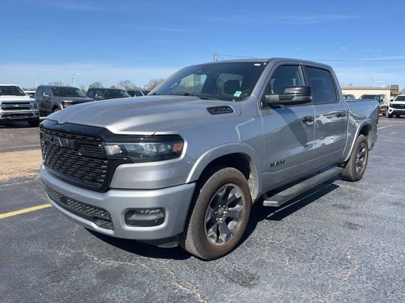 2025 RAM 1500 Big Horn/Lone Star 4x4 Crew Cab 5'7's photo