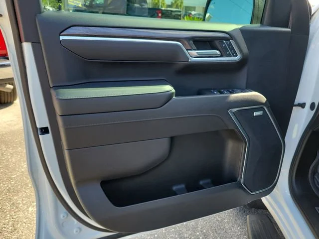 2024 Chevrolet Silverado 1500 LTZ - Photo 20