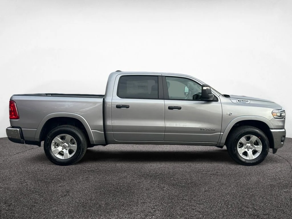 New 2026 Billet Silver Metallic Clearcoat RAM Big Horn/Lone Star image 6
