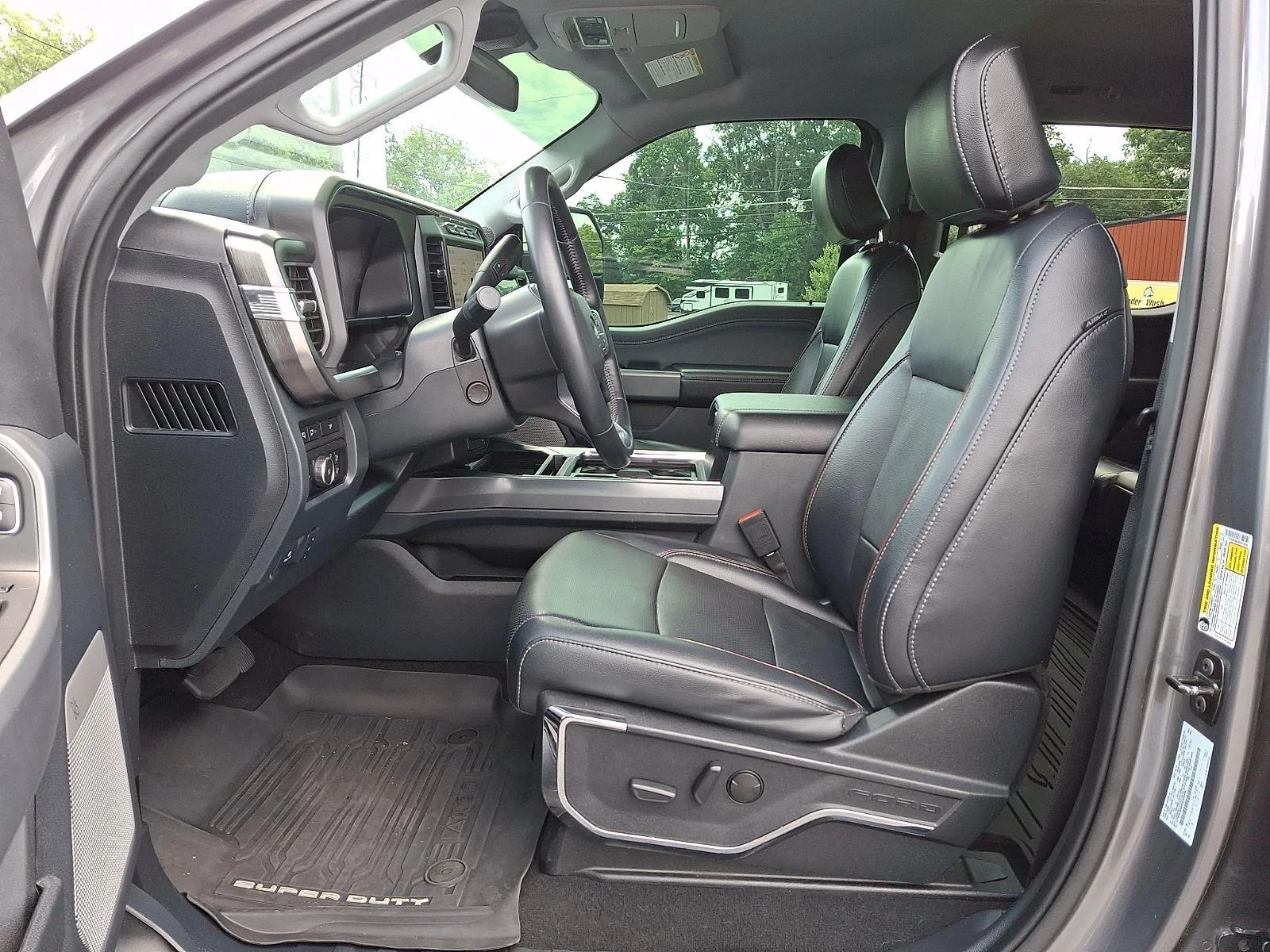 Used 2024 Carbonized Gray Metallic Ford LARIAT image 15