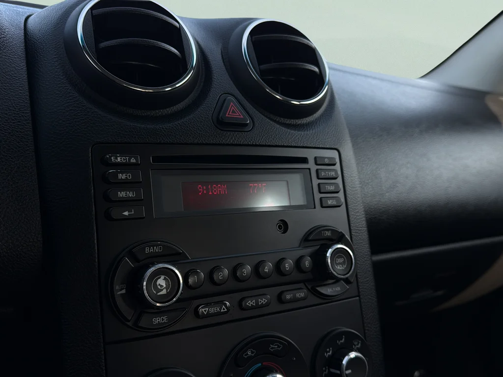 Used 2009 Carbon Black Metallic Pontiac Base image 13