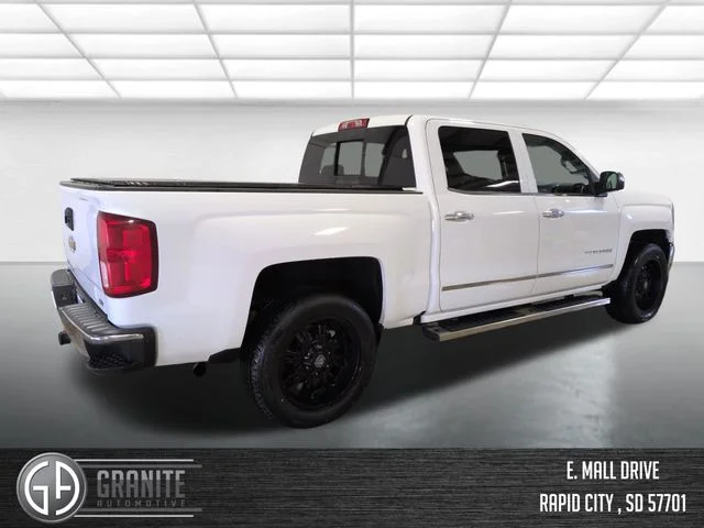 Used 2018 White Chevrolet LTZ image 6