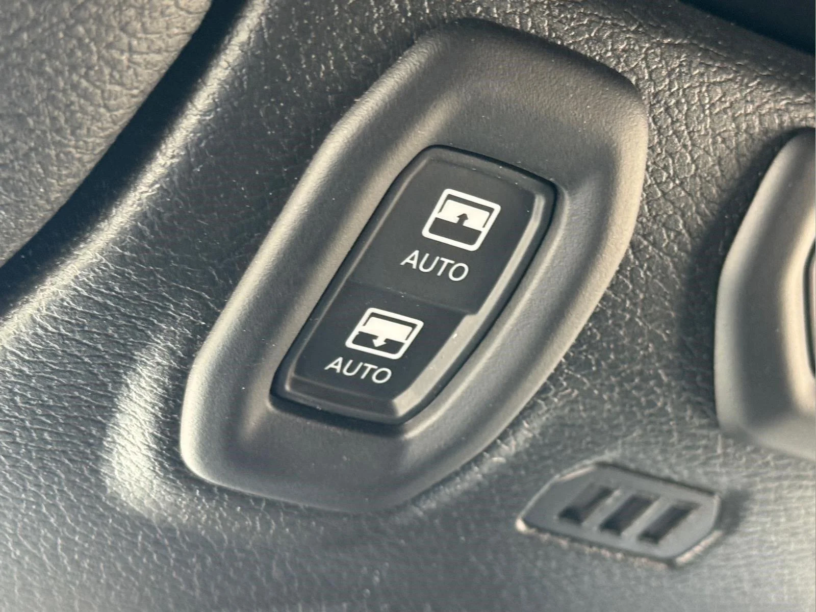 Used 2023 Sting-Gray Clearcoat Jeep Rubicon 392 image 30