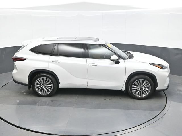 Used 2024 Beige Toyota Platinum image 16