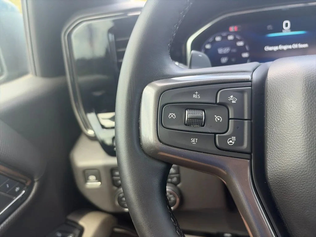 Used 2024 Gray Chevrolet ZR2 image 28