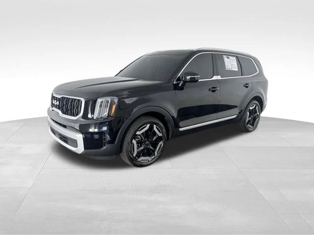 Used 2024 Black Kia EX image 5