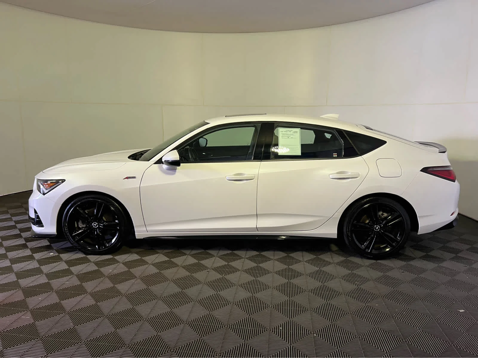Used 2026 Platinum White Pearl Acura w/A-Spec Technology Package image 4