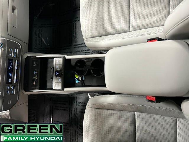 New 2026 Gray Hyundai SEL Premium image 23