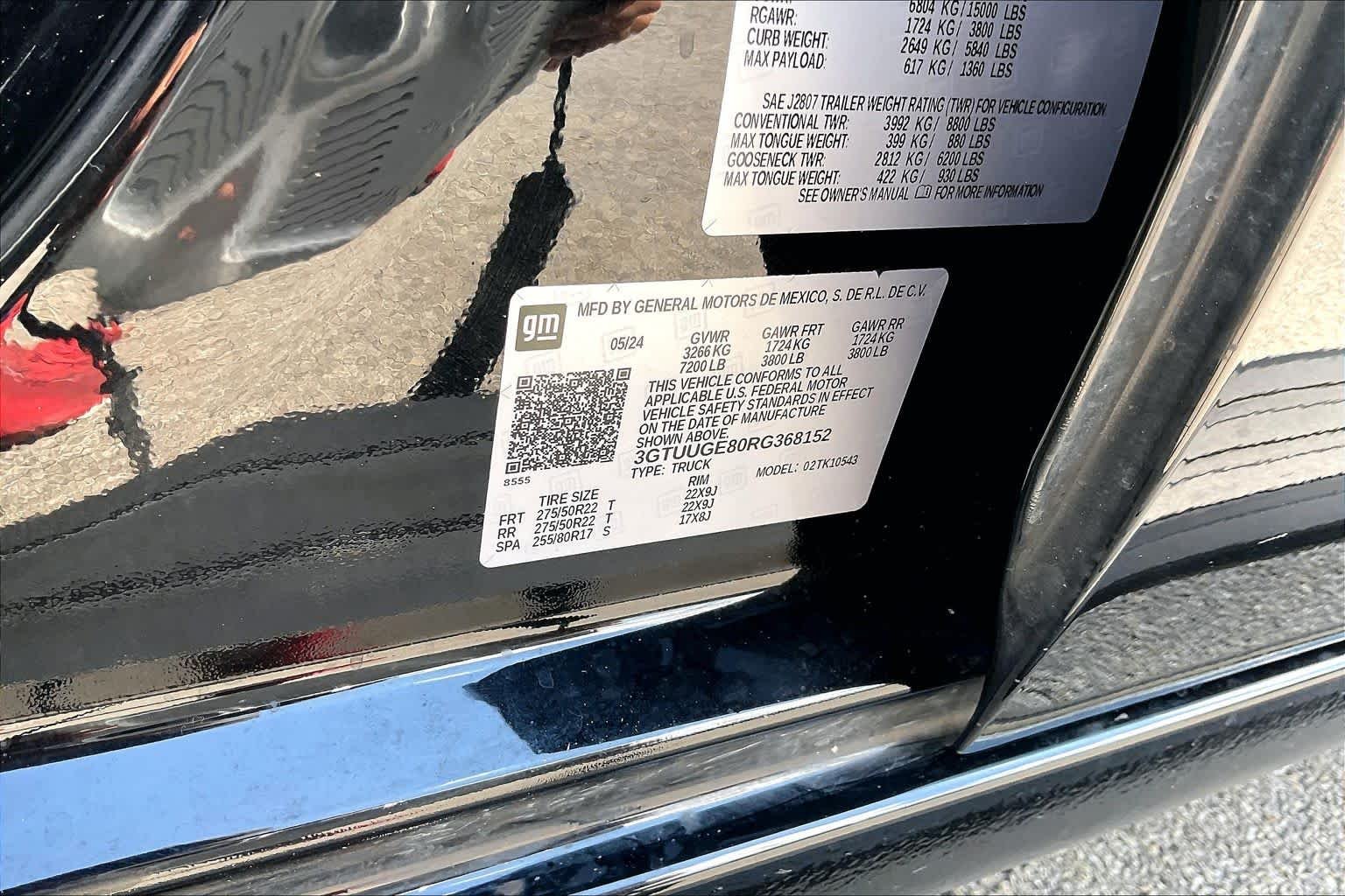 Used 2024 Onyx Black GMC Denali image 35