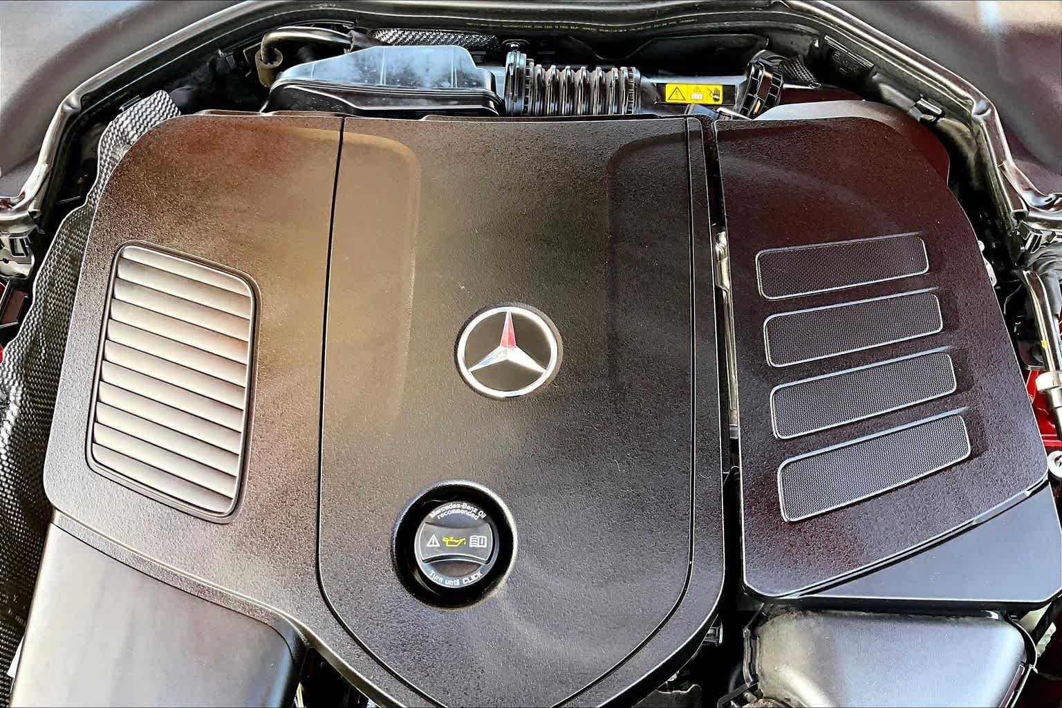 Used 2022 MANUFAKTUR Cardinal Red Metallic Mercedes-Benz C 300 image 32