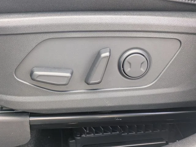 New 2026 Snow White Pearl Kia EX image 21