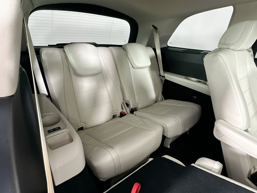 New 2026 Polar White Mercedes-Benz GLS 450 image 29