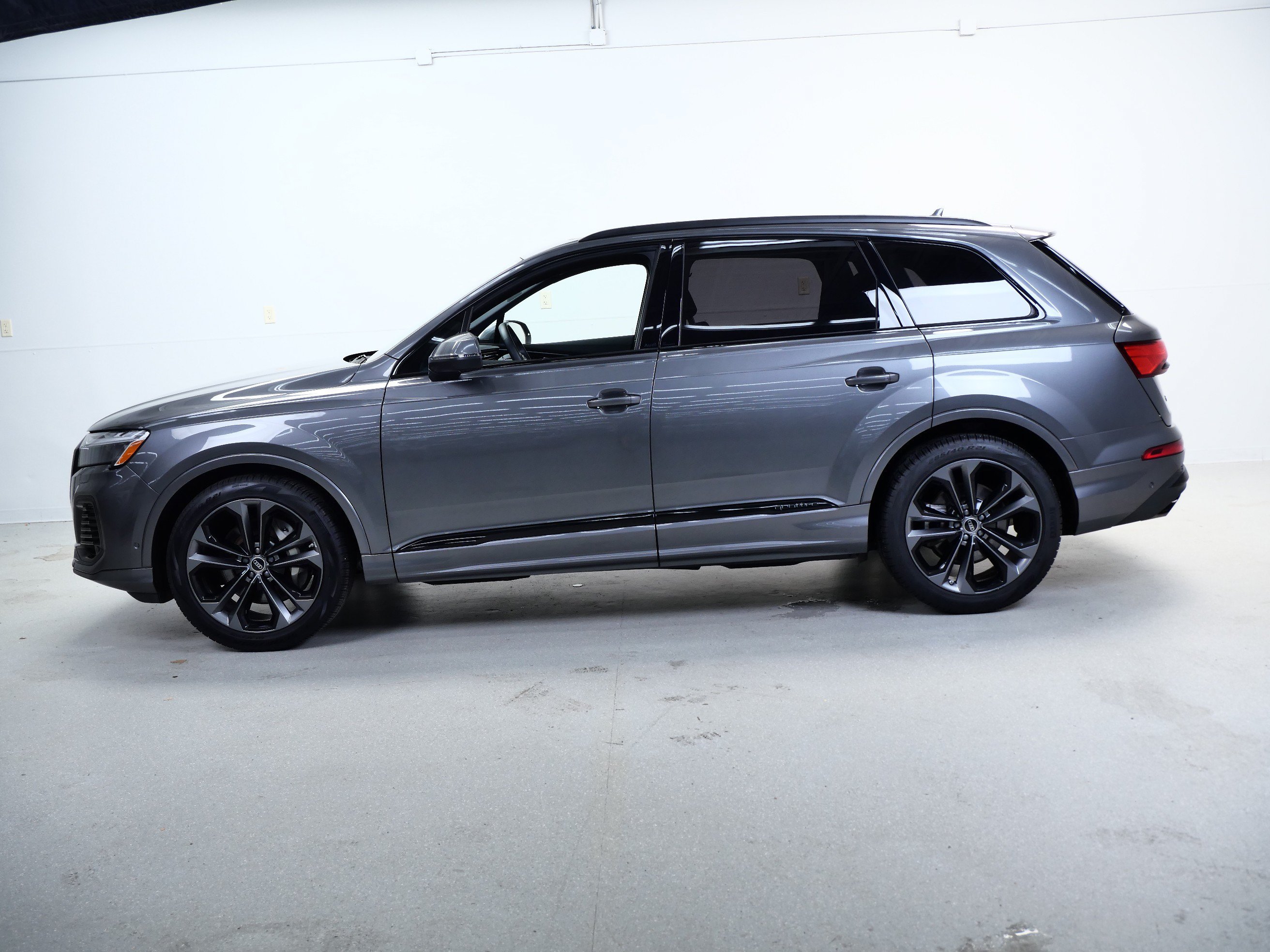 Used 2025 Samurai Gray Metallic Audi Premium Plus image 10