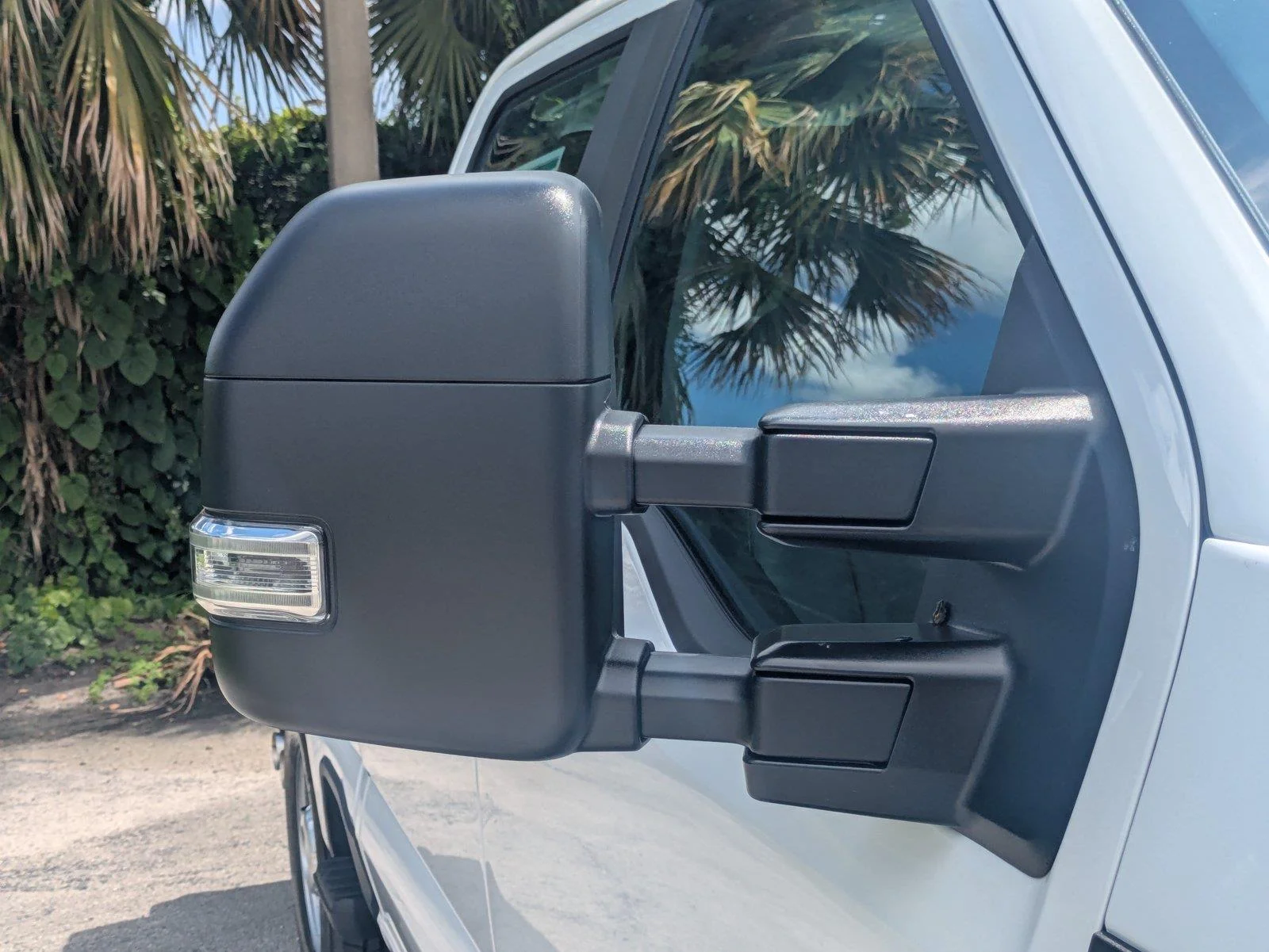 New 2026 Oxford White Ford F-250® XL image 13