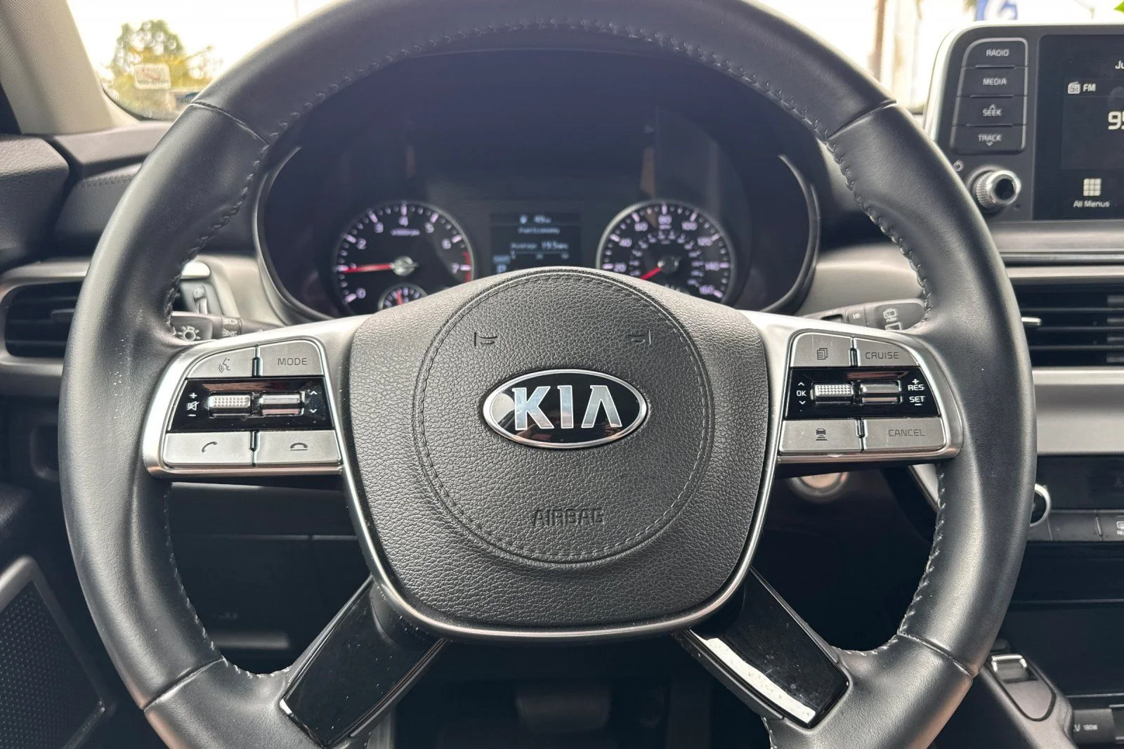 Certified Used 2021 Snow White Pearl Kia S image 22