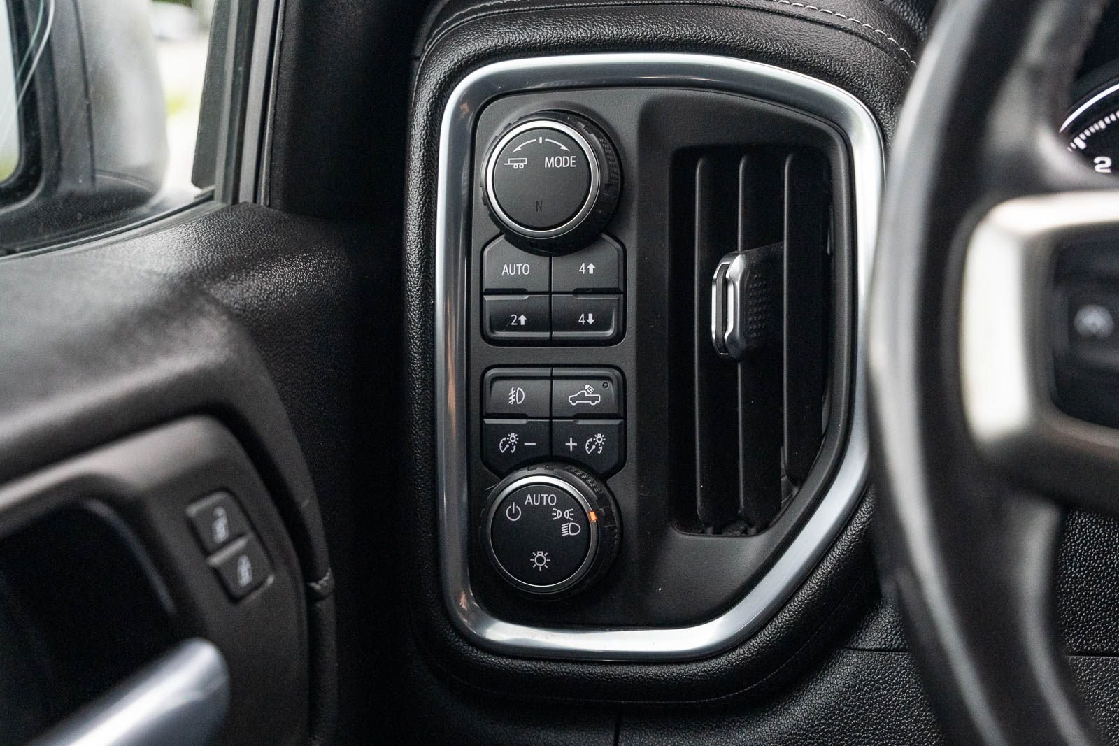 Used 2021 Gray Chevrolet RST image 26