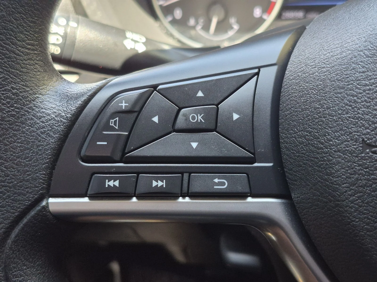 Used 2023 Fresh Powder Nissan SV image 10