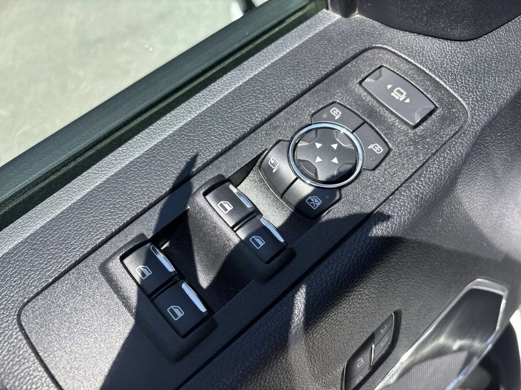 Used 2021 White Ford Lariat image 15
