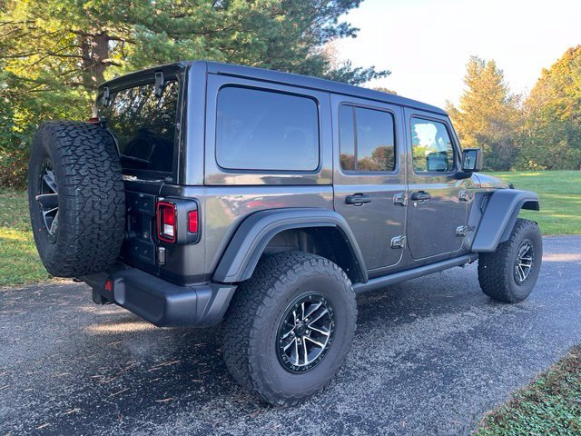 Used 2025 Granite Crystal Metallic Clearcoat Jeep Willys image 3