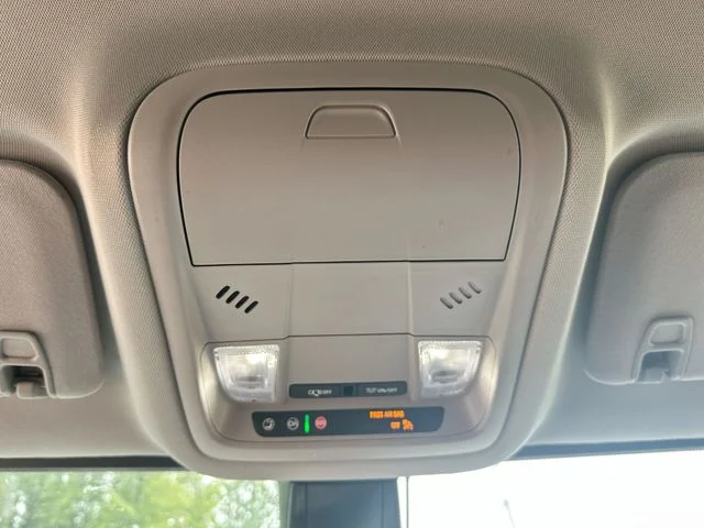 Used 2023 White GMC SLE image 41