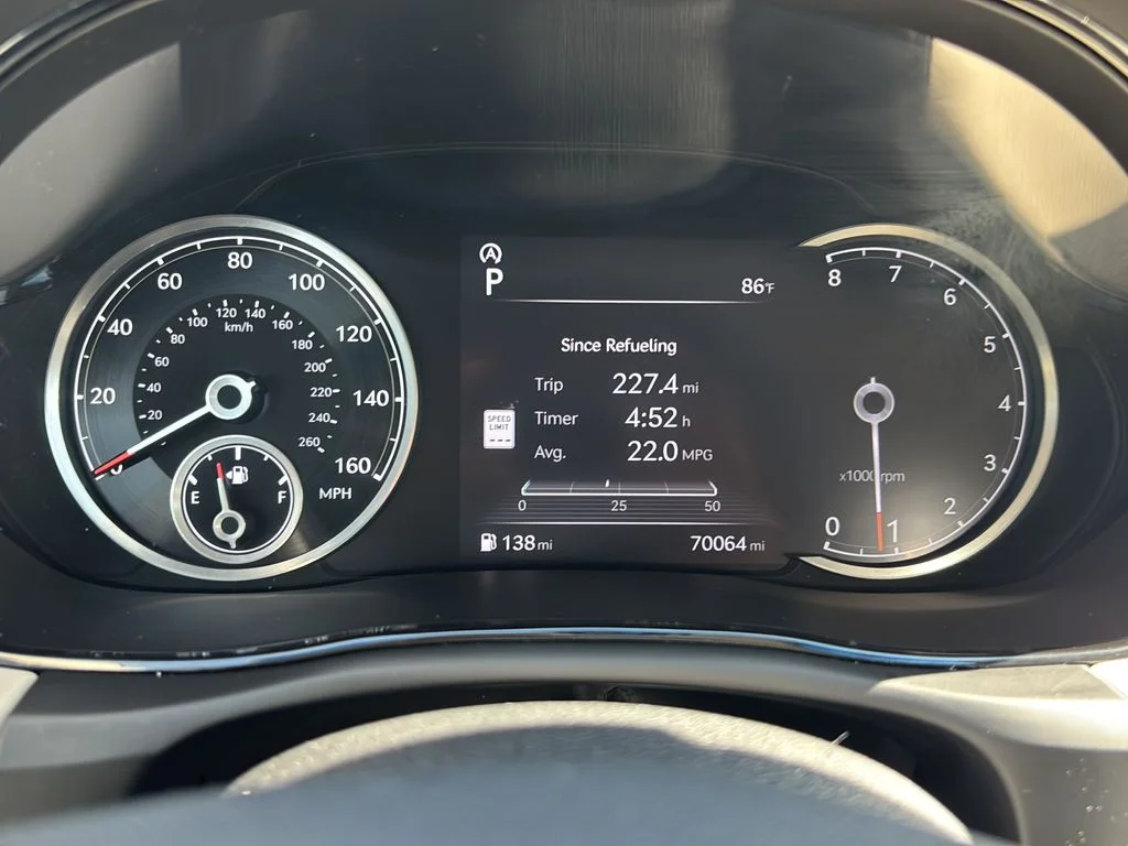 2025 GENESIS GV70 Standard - Photo 24