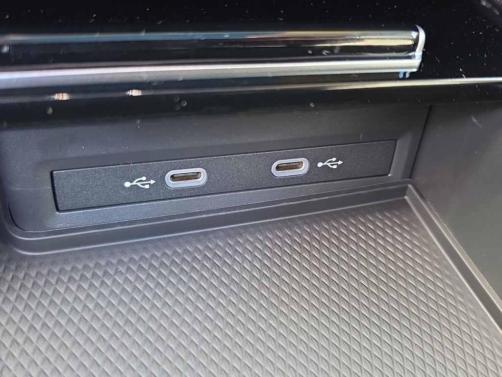 New 2026 Silver Volkswagen 2.0T SE w/Technology image 14