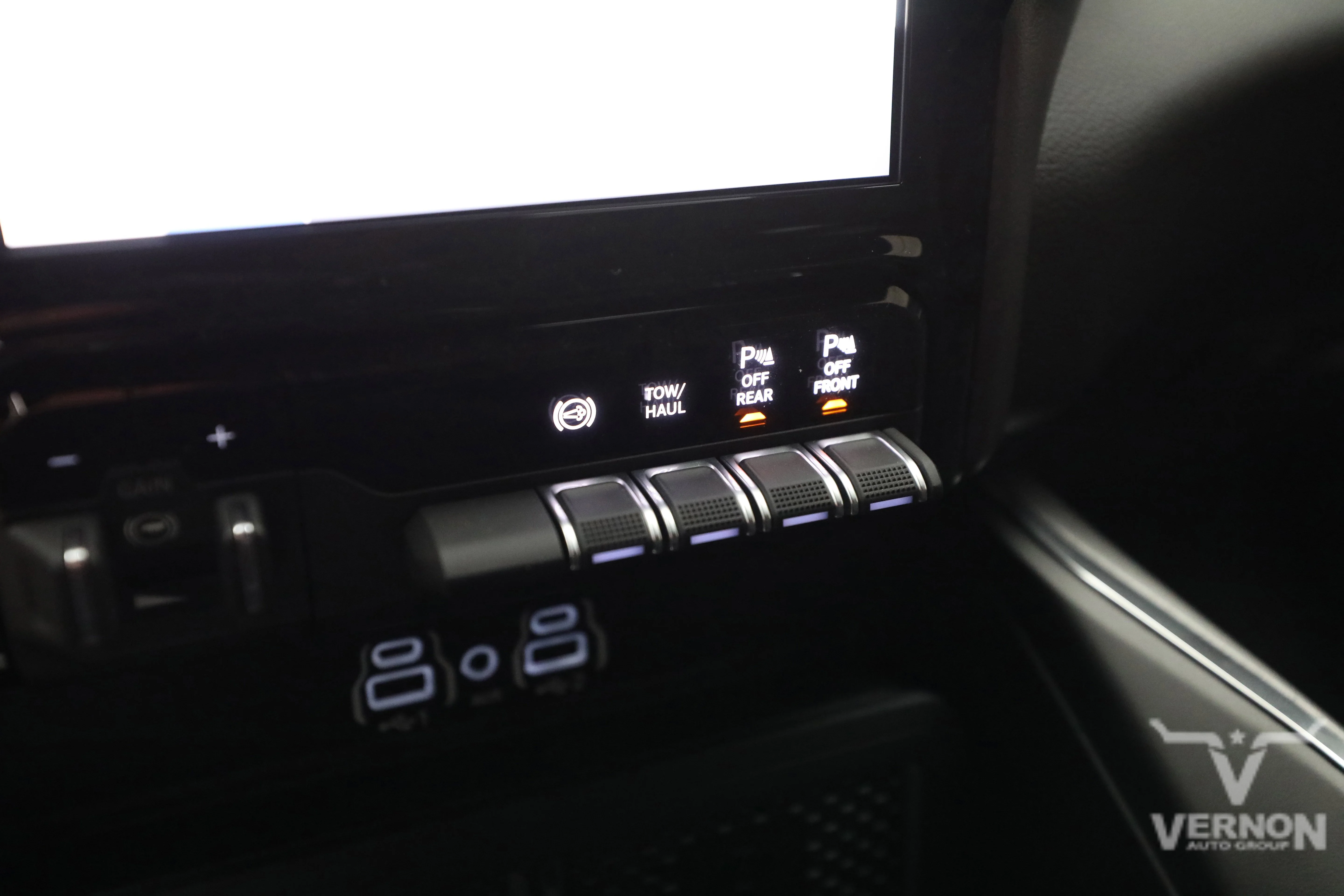 New 2026 Ram 3500 DRW Laramie Night Edition Crew Cab 4x4