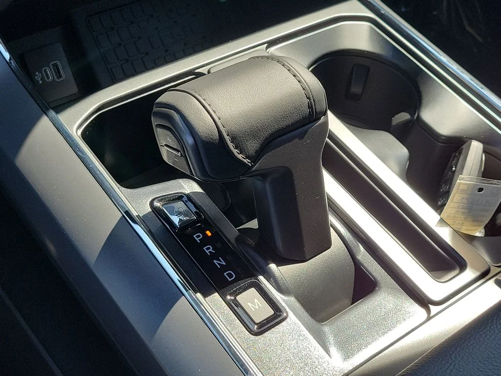 New 2026 Carbonized Gray Metallic Ford XLT image 28
