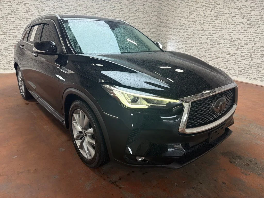 Used 2019 Black Obsidian INFINITI LUXE image 9