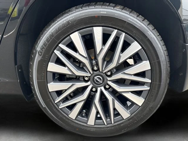 Used 2023 Black Nissan 2.5 SV image 35