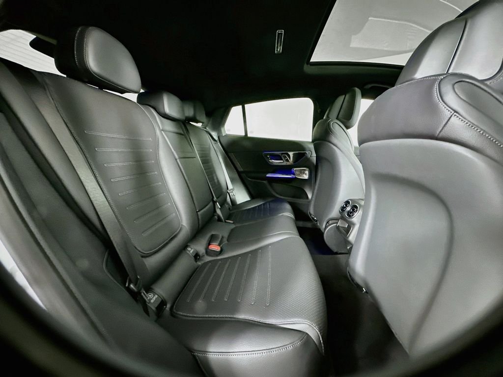New 2027 Polar White Mercedes-Benz GLC 300 image 29