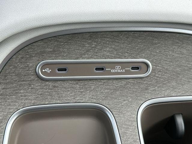 New 2026 Silver Hyundai Limited AWD image 15