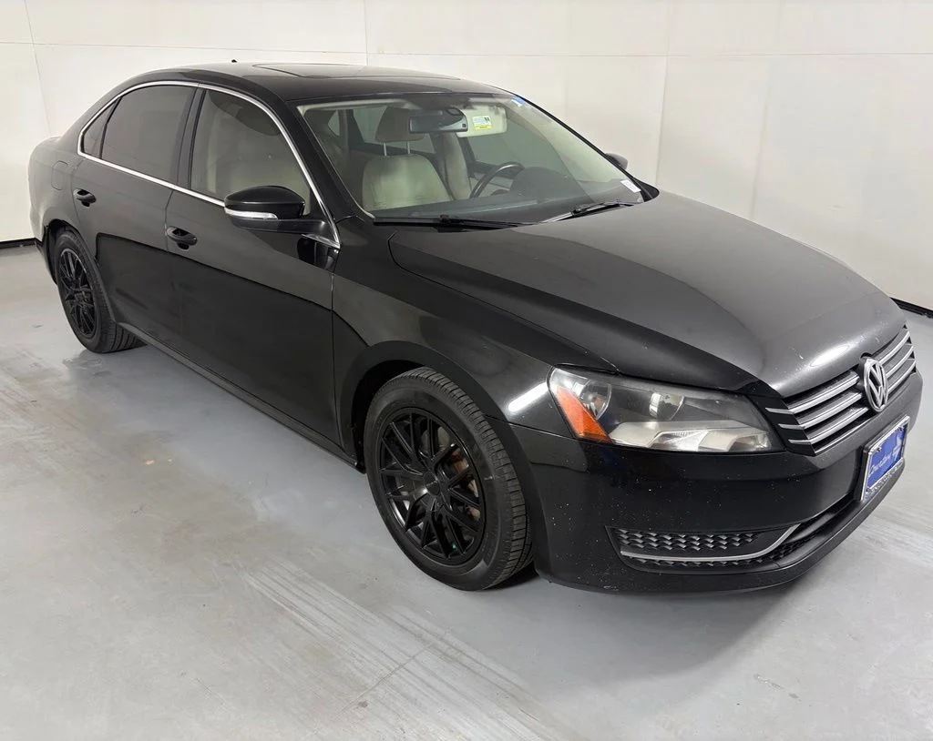 Used 2013 Volkswagen Passat SE with VIN 1VWBP7A30DC103877 for sale in Phoenix, AZ