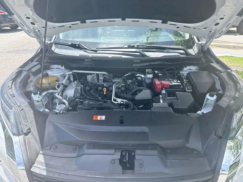 Used 2022  Mitsubishi  image 34