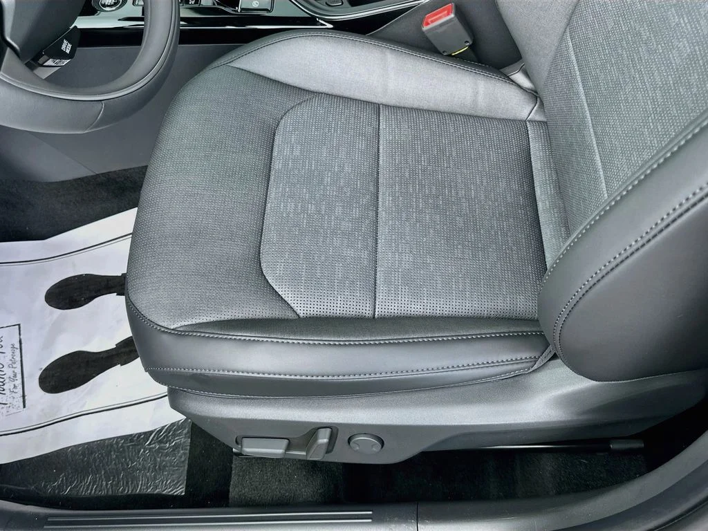 New 2026 Interstellar Gray Kia SX image 20