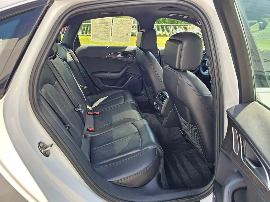Used 2017  Audi Premium Plus image 12