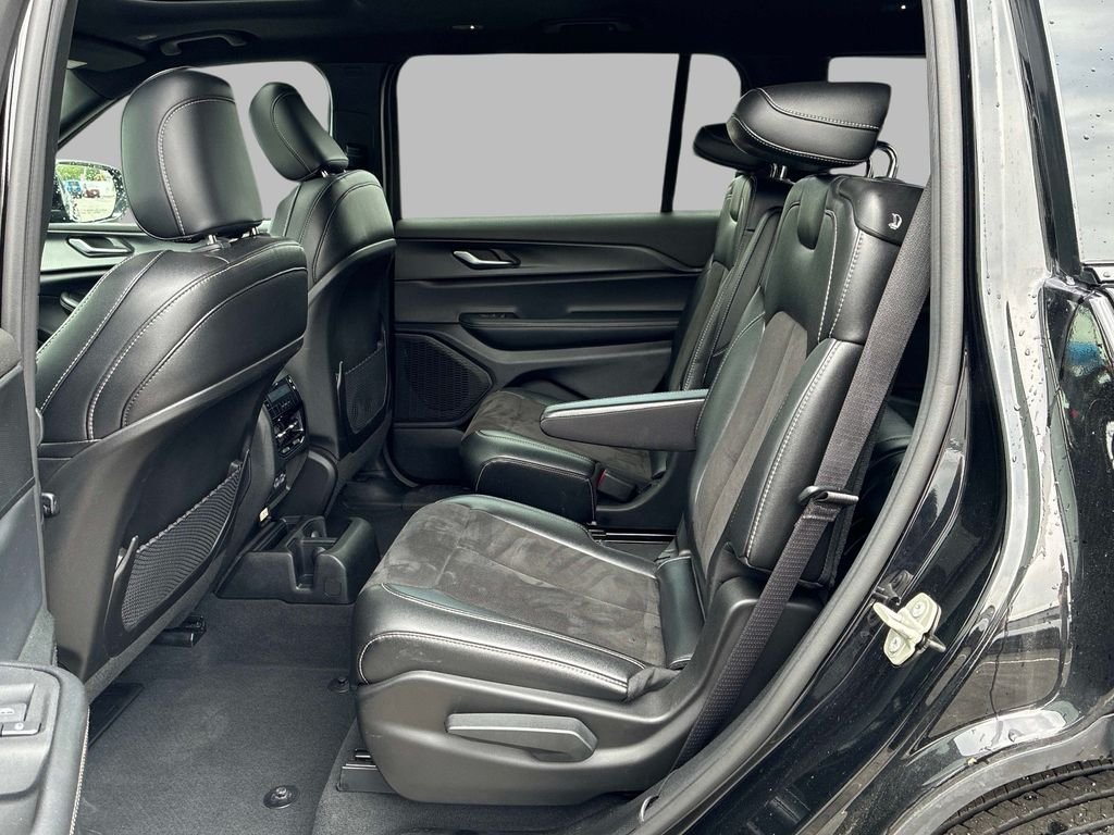 Used 2024 Black Jeep Altitude X image 15