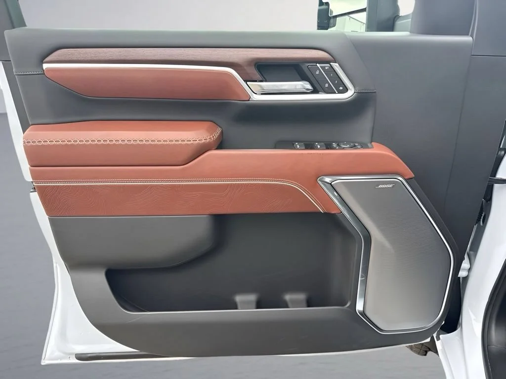 New 2026 Glacier White Tricoat GMC Denali Ultimate image 15