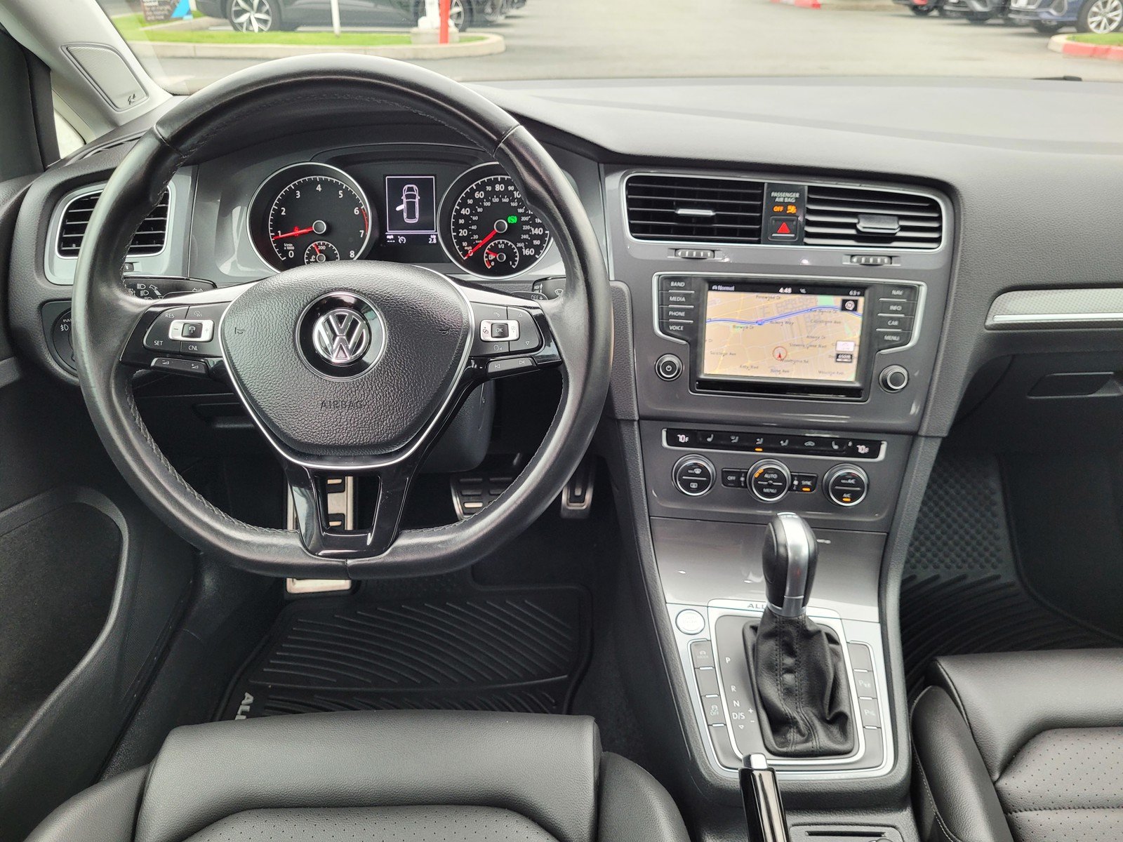 Used 2017 White Volkswagen TSI SEL image 7