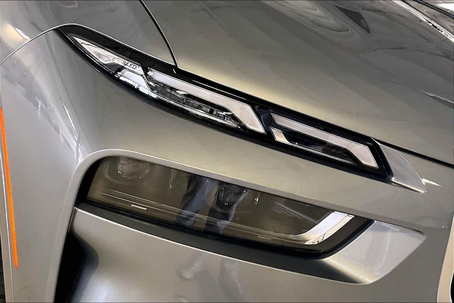 New 2027 Skyscraper Grey Metallic BMW xDrive40i image 13