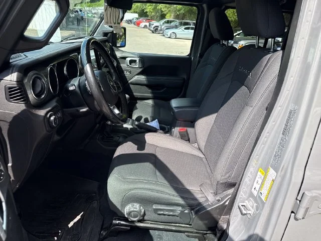 Used 2020 Sting-Gray Clearcoat Jeep Sahara image 14