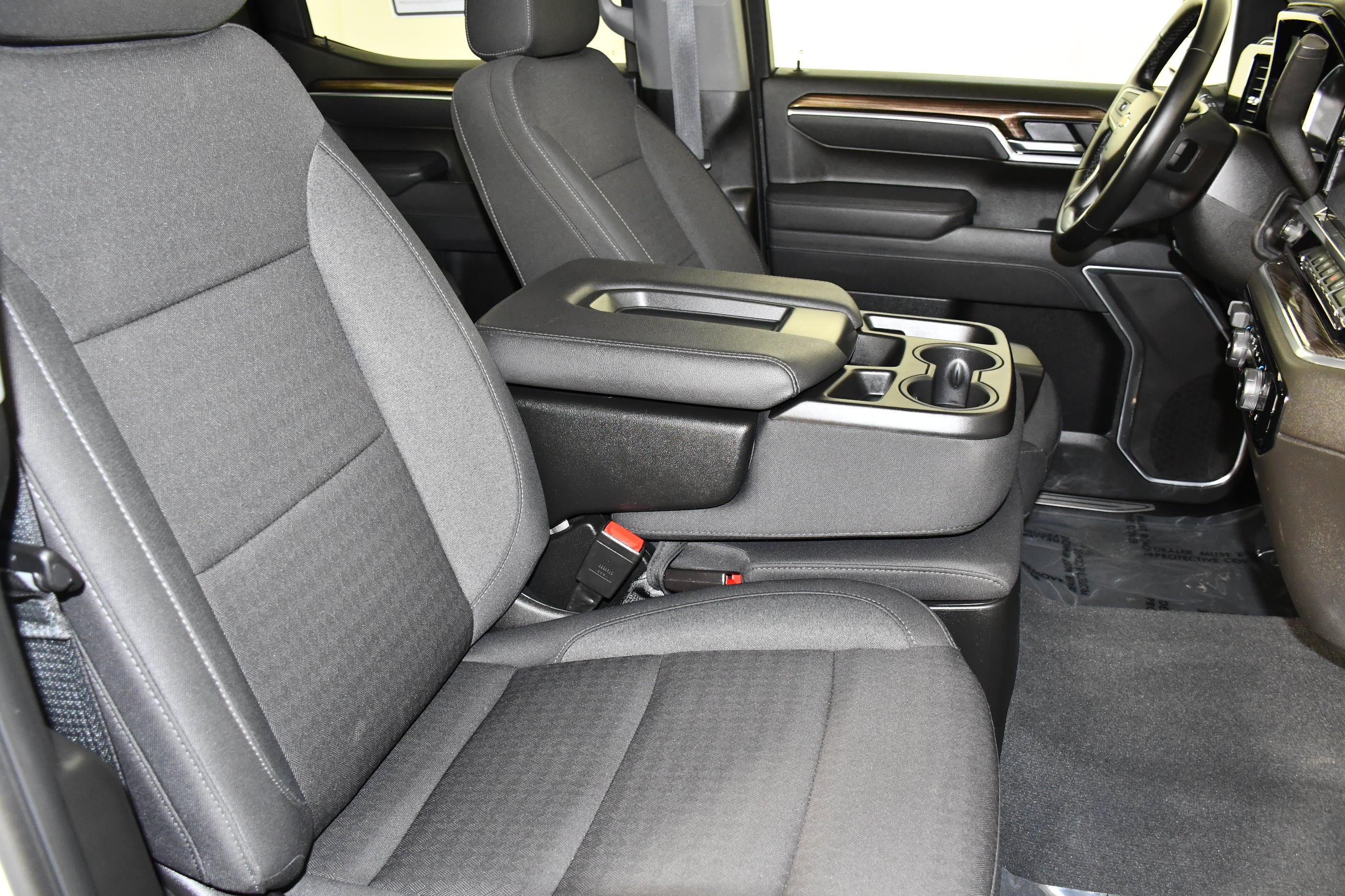 Used 2026 Summit White Chevrolet LT image 43