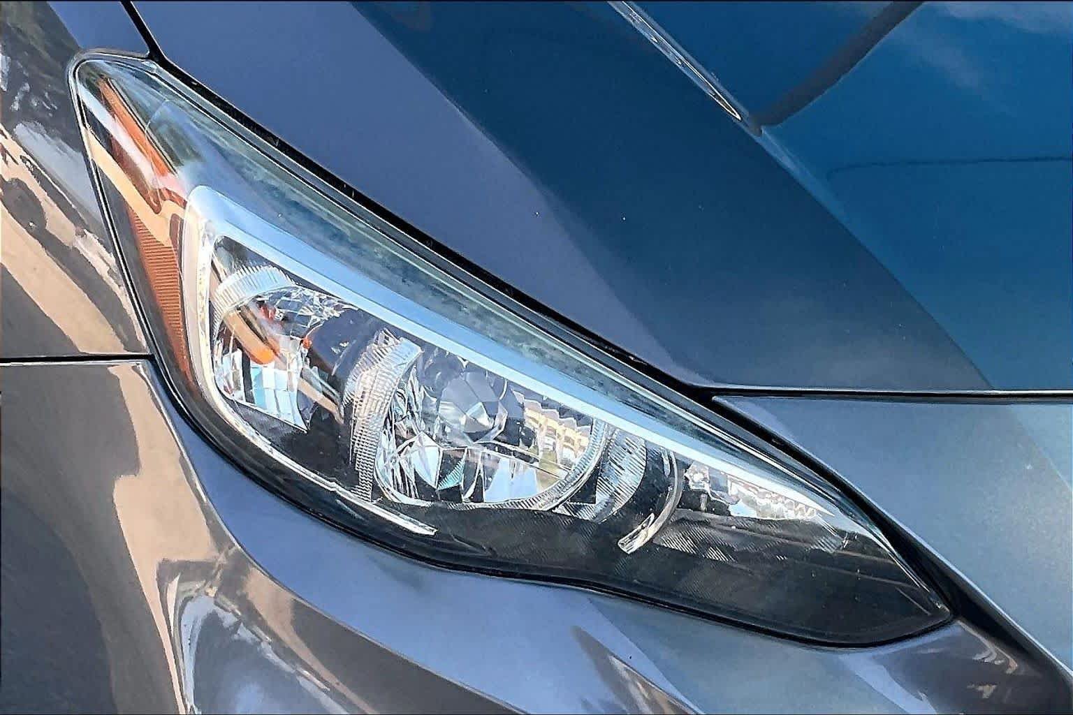 Used 2018 Magnetite Gray Metallic Subaru  image 27