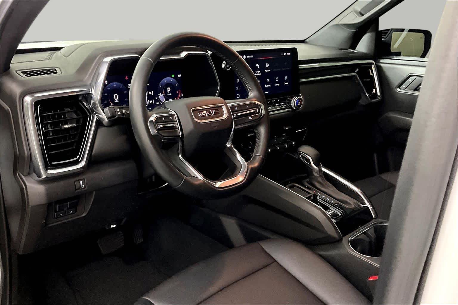 Used 2024 Summit White GMC Elevation image 16