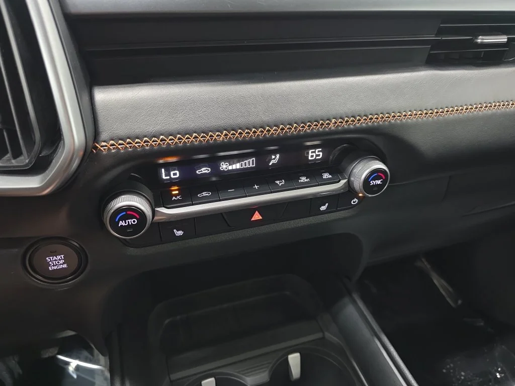 Used 2024 Wind Chill Pearl Mazda 2.5 Turbo image 24