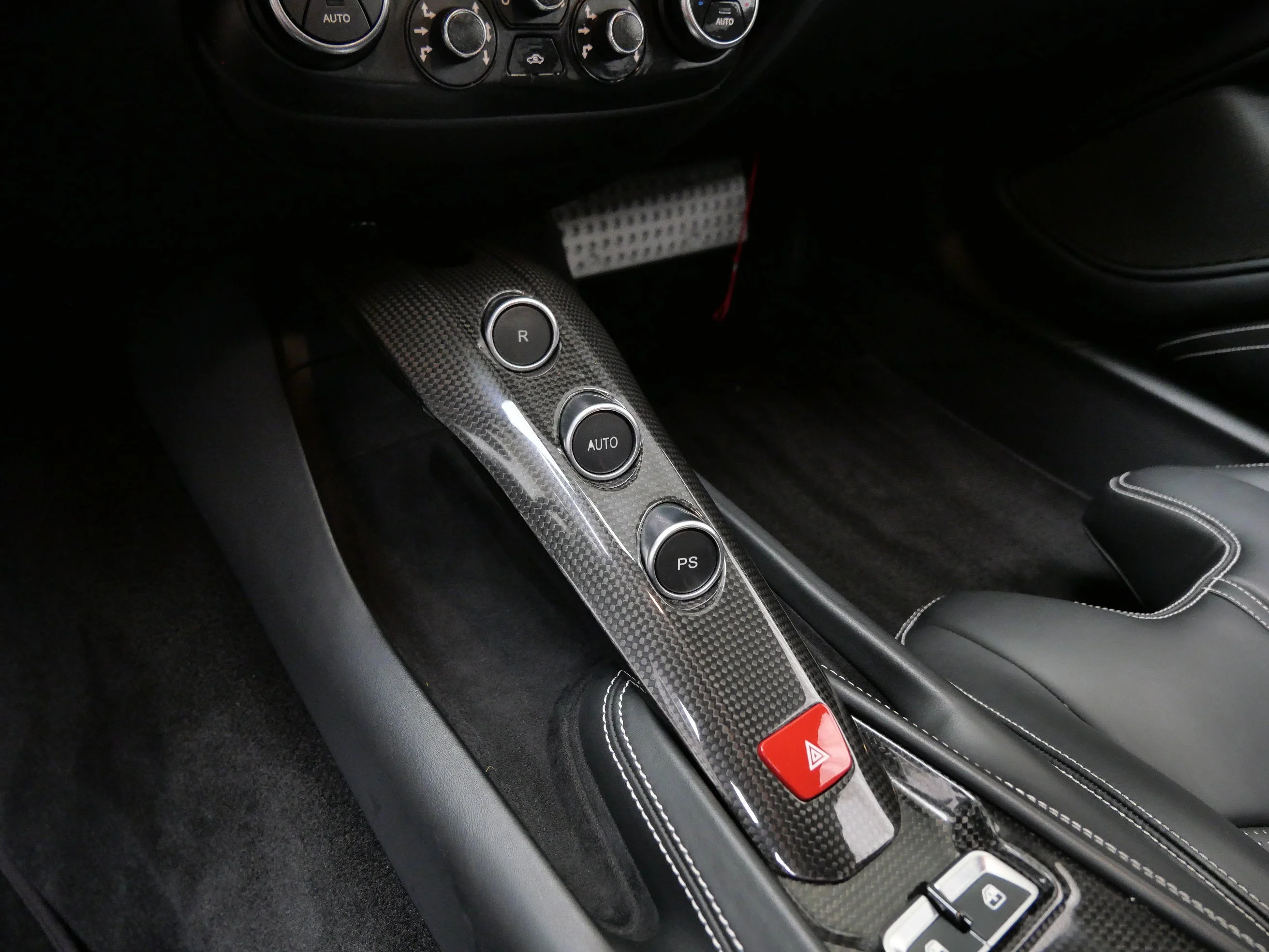 Certified Used 2014 Bianco Avus Ferrari Berlinetta image 23